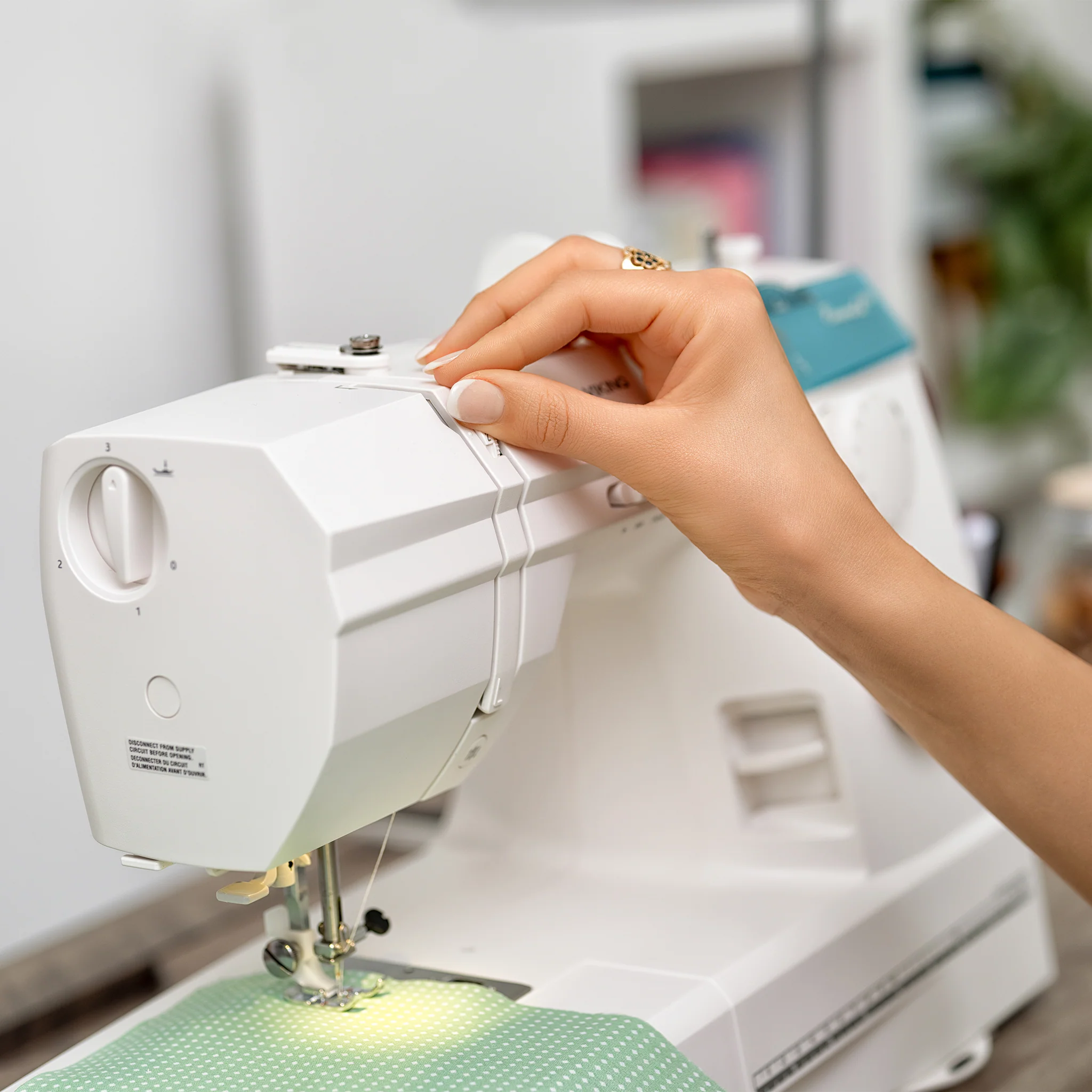 Factory Serviced Husqvarna Viking Emerald 118 Sewing Machine - Image 9