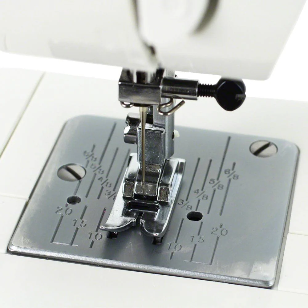 Refurbished Janome 2212 Mechanical Sewing Machine - Image 11